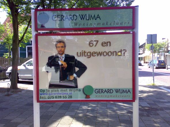 Makelaar zoekt uitgewoonde bejaarden