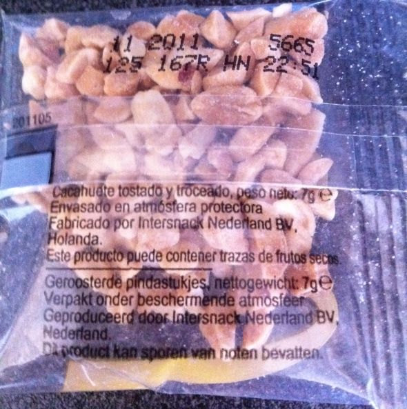 Deze pinda's kunnen sporen van noten bevatten