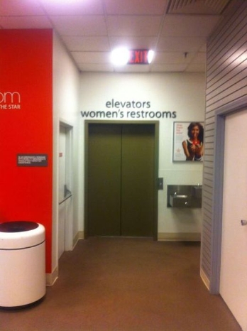 Maandagmorgenhumor: liftwc's?